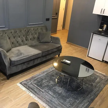 Hola Suites Aparthotel *