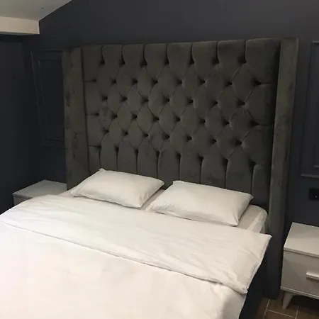 Hola Suites